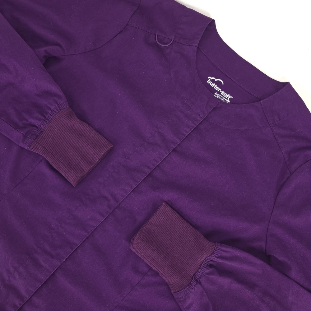 UA Butter Soft Snap Front Scrub Jacket Womens Medium Purple Medical‎ Technician